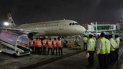 Etihad Airways resumes operation from Kolkata after three years