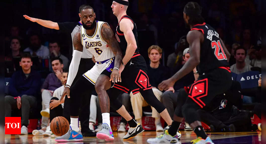 LeBron James' Los Angeles Lakers jersey most popular for second straight  year, NBA News