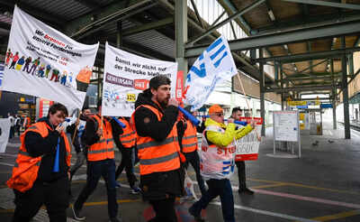 'Mega' strike brings Germany to a halt; air traffic, rail services disrupted