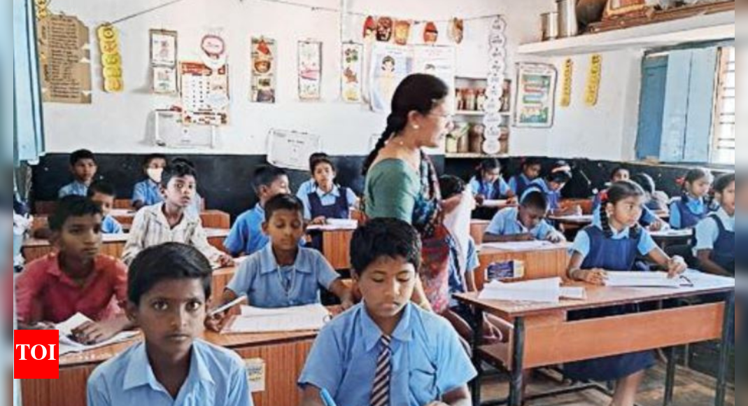 Karnataka Pupils upbeat as assessments begin for classes 5 and 8