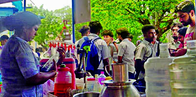 As mercury soars, juice shops record good sales
