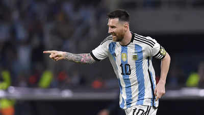 Lionel Messi scores 100th Argentina goal