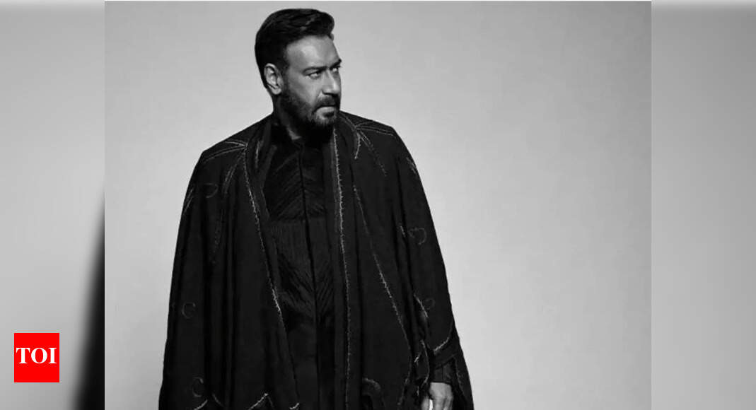 When Ajay Devgn turned an auto-rickshaw driver for Amitabh Bachchan ...