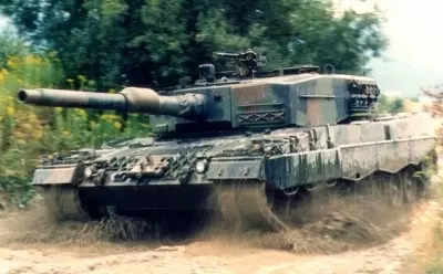Spain to send six Leopard tanks to Ukraine after Easter