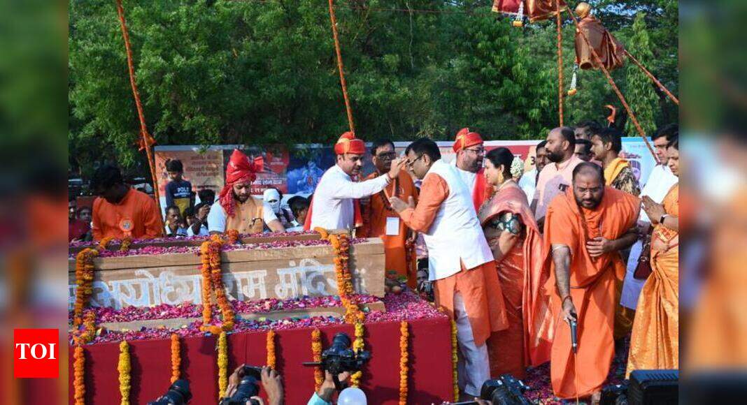 Rally marks dispatch of 1st teakwood batch for Ram Mandir | Nagpur News ...