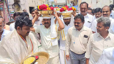 Ensure drinking water availability in Yerragondapalem, Andhra Pradesh minister tells officials