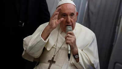Vatican: Pope spends 2nd night 'serenely' in hospital