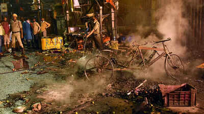 Howrah: Amit Shah speaks to West Bengal governor over Ram Navami violence  in Howrah | India News - Times of India