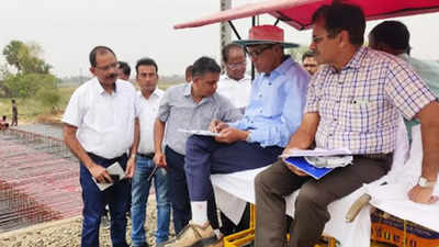 Eastern Circle commissioner of railway safety inspection paves way for running trains on Mohanpur–Hansdiha section