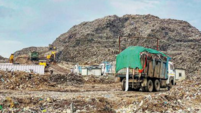 Trucks’ queue may not end soon in Gurgaon's Bandhwari