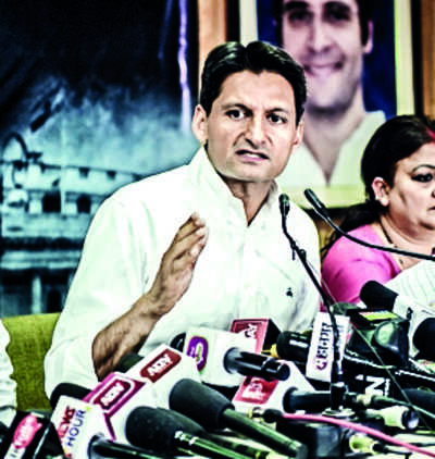 ‘Centre using probe agencies to muzzle voice against graft’