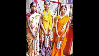 Five slum women take up tiffin service in Sangam city