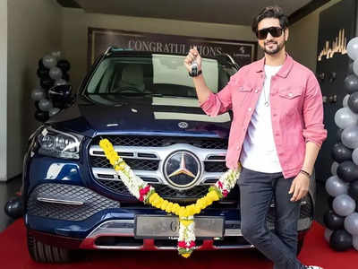 Shakti Arora buys a swanky new luxury car; former Kundali Bhagya co-star Shraddha Arya congratulates him