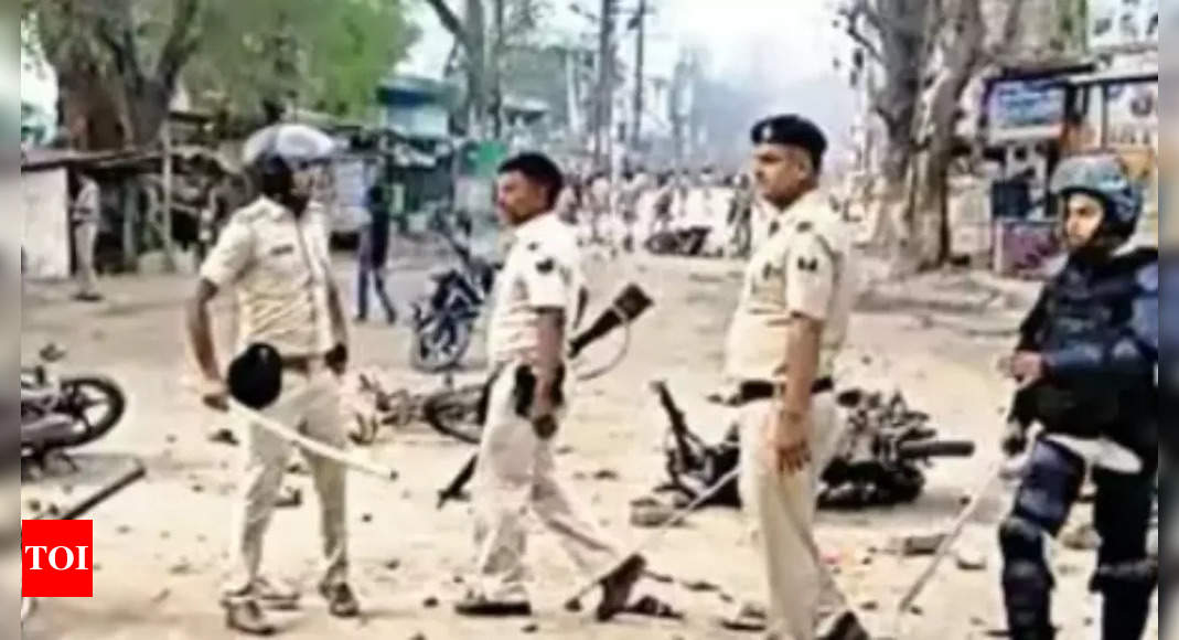 Six injured in fresh violence at Bihar's Sasaram; Internet services ...