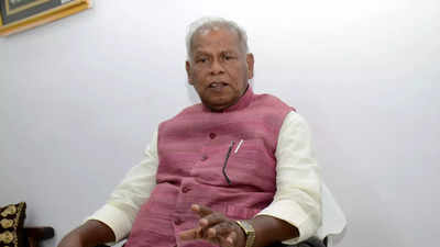 Former Bihar CM Jitan Ram Manjhi meets President Droupadi Murmu, demands Bharat Ratna for Dashrath