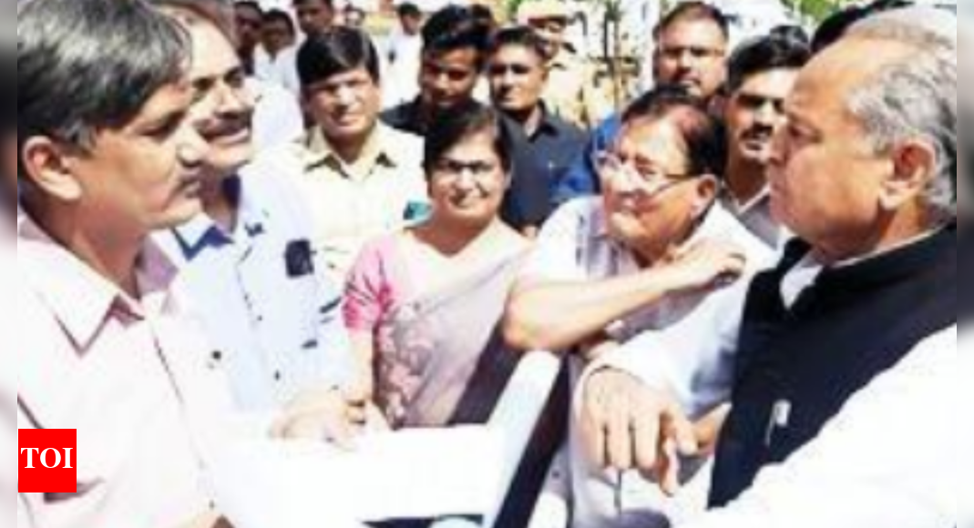 RSS misguiding docs on RTH Bill as people continue to suffer Rajasthan