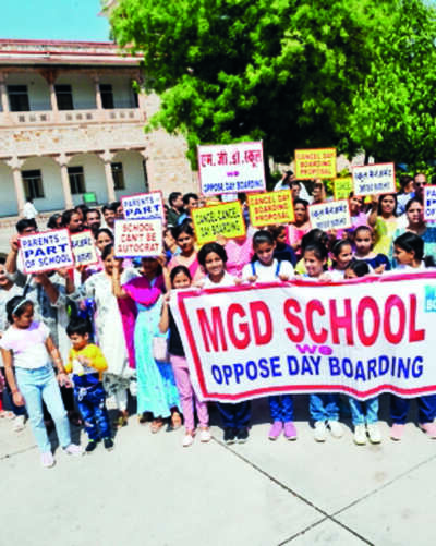 Parents, city school lock horns over day boarding