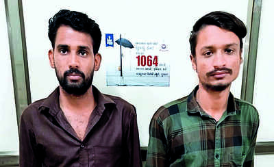 Head constable, two middlemen trapped in Vadodara ACB net