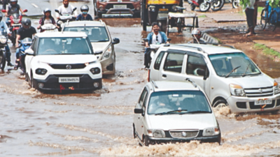 Waterlogging woes hit twin cities of Bhubaneswar and Cuttack after moderate rain