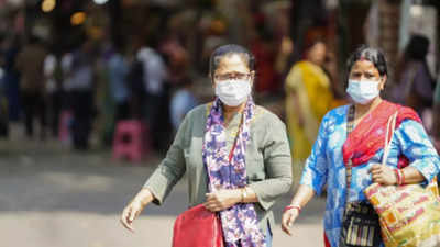 Remain cautious and wear mask, focus should be on clinical cases: Experts on Covid surge in Delhi