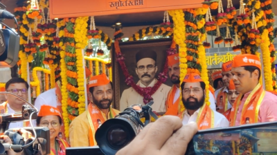 Maharashtra CM Ekanth Shinde condemns Rahul Gandhi's remarks on Savarkar