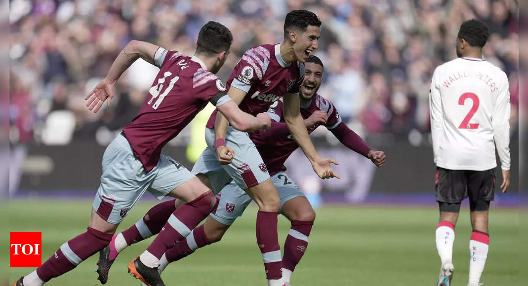 EPL: West Ham beat Southampton 1-0, move out of drop zone | Football News – Times of India