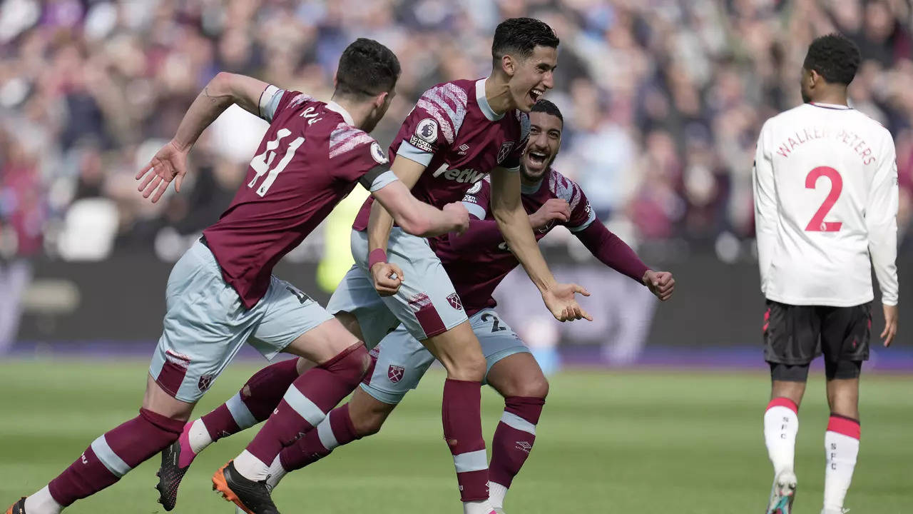 EPL: West Ham beat Southampton 1-0, move out of drop zone | Football News -  Times of India