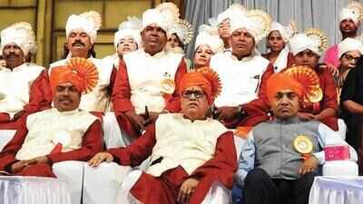 Digambar-Damu bonhomie stirs political undercurrents