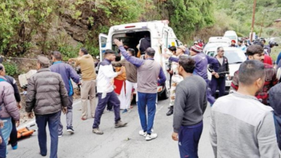 Woman, 15-year-old daughter, die as bus falls into gorge in Mussoorie