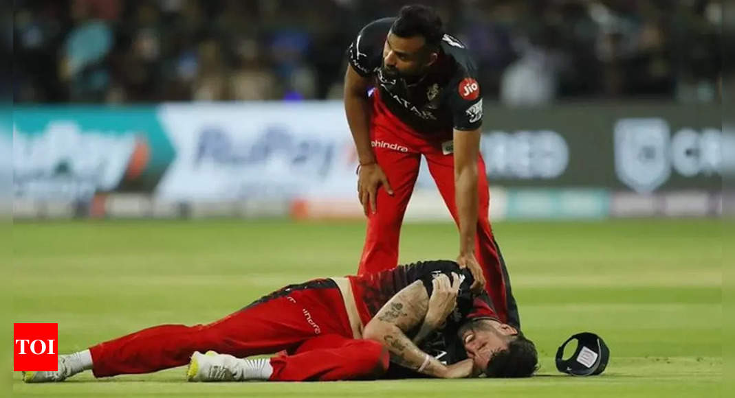 IPL 2023: Another injury blow for RCB, Reece Topley dislocates shoulder | Cricket News – Times of India