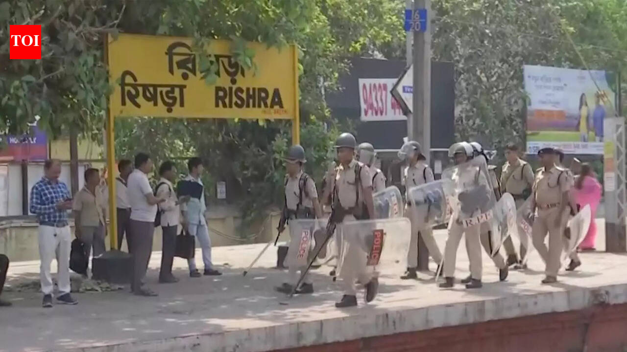 WB: RPF, GRP hold flag march as fresh violence erupts at Rishra railway ...