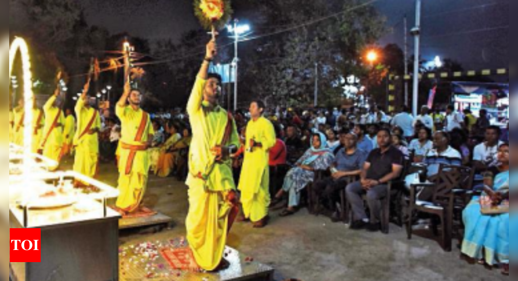 kolkata-municipal-corporation-plans-laser-show-to-light-up-ganga-aarti