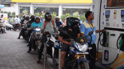 2-wheeler sales lag on price pinch, rural pain