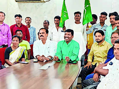 JMM backs people displaced by BSL water pipeline project