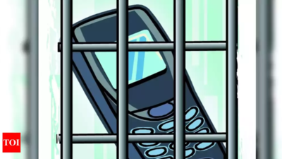 Cellphone found in Pune's Yerawada jail barracks