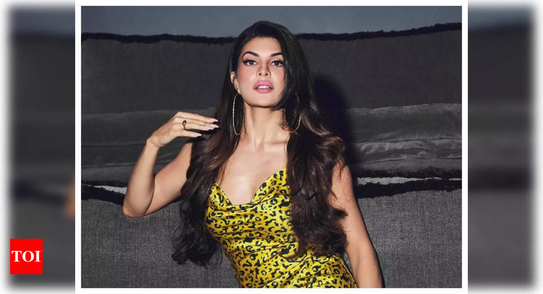 Jacqueline Fernandez arrives at the Patiala House court for hearing in Sukesh Chandrashekhar’s Rs 200 crore extortion case – Times of India