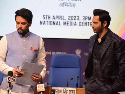 Anurag Thakur felicitates Varun Dhawan as I&B ministry, Amazon sign pact to promote India's creative economy