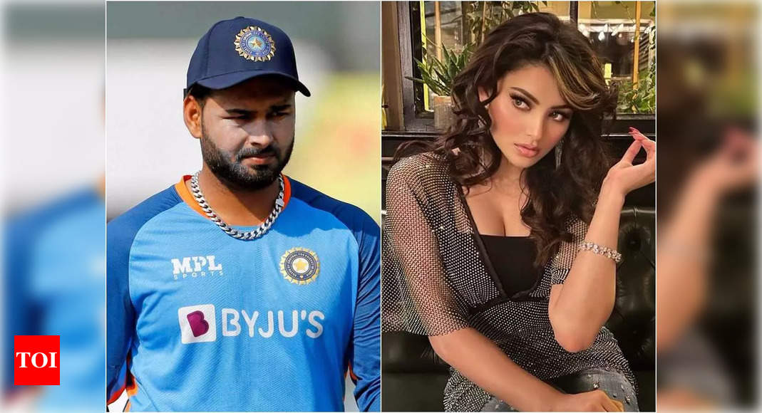 Urvashi Rautela reacts to woman holding a placard ‘Thank God Urvashi is not here’ post Rishabh Pant’s appearance at IPL match – Times of India