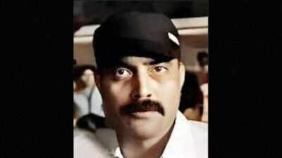 Atiq Ahmed's aide Abdul Kavi surrenders before Lucknow CBI court