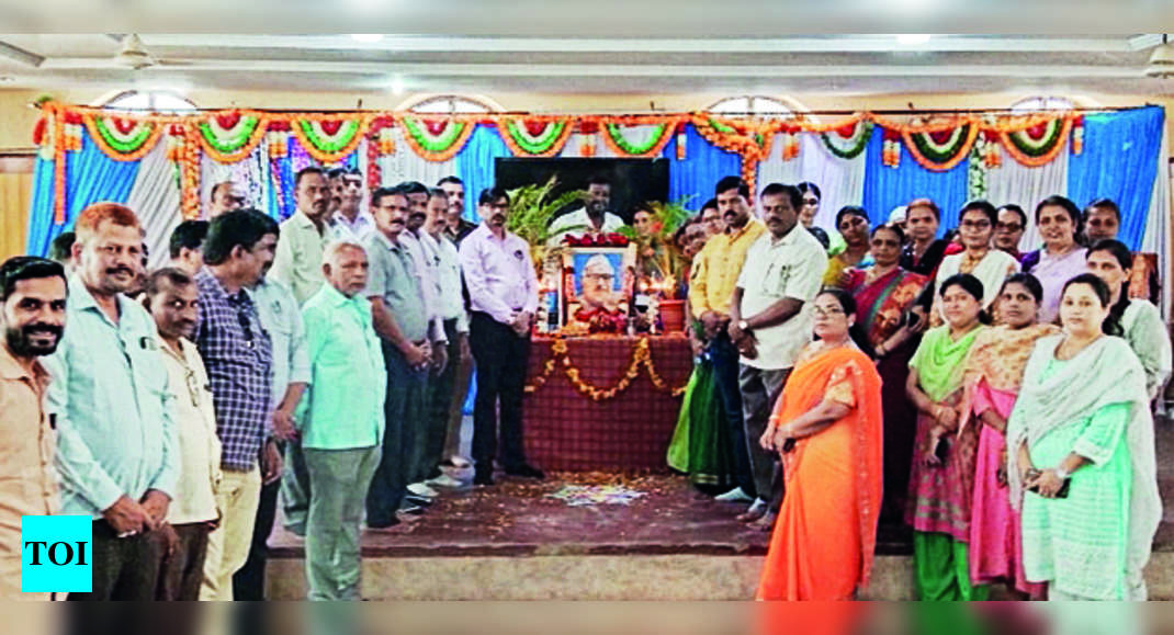 Jagjivan Ram: Tributes Paid To Former Dypm Babu Jagjivan Ram | Hubballi ...