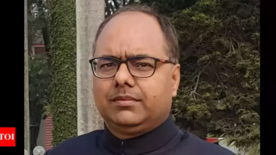 Patna DM Chandrasehkhar Singh: Provide relief to victims within 24 hours of fire incident