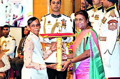 Prez presents Padma Shri to 3 from state