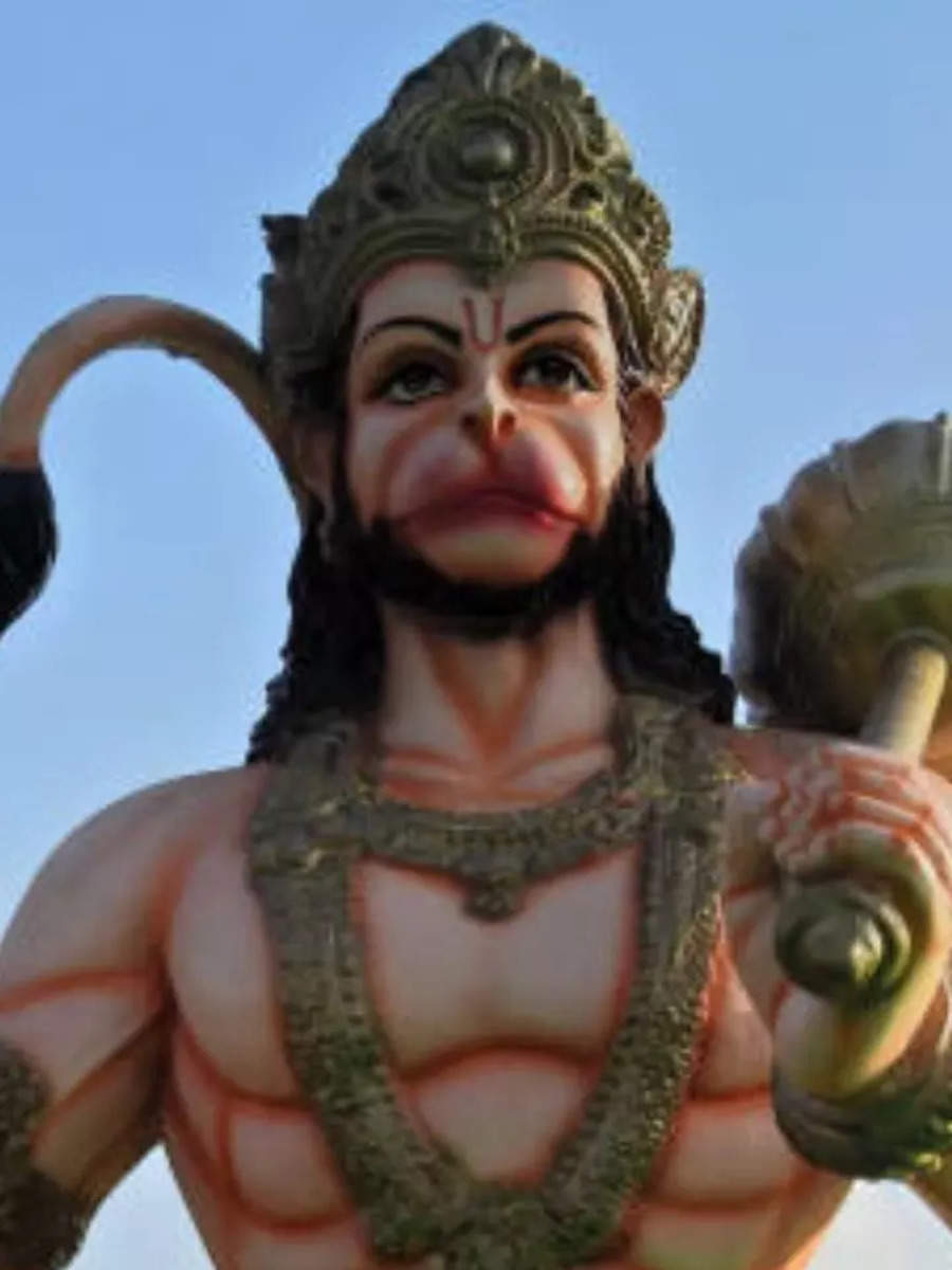 Hanuman Jayanti 2023: Chanting the Hanuman Chalisa Removes Bad Energy ...