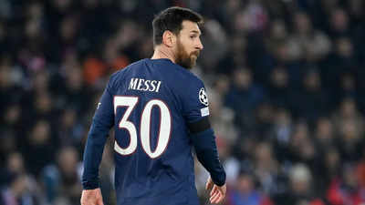 Why is Lionel Messi number 30 at PSG and who wears number 10 shirt