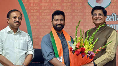 Anil Antony, Congress leader AK Antony's son, joins BJP