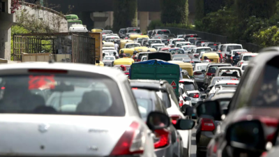 Delhi: Two lanes near Dhaula Kuan police station may help clear choke point