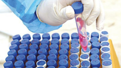 New Covid cases cross 800 in Maharashtra for first time since October
