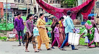 11 days after eviction, vendors back on JSR road