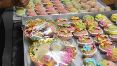 Solemn service, joyous feasts to ring in Easter festivity in Mumbai