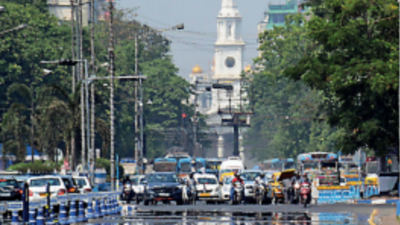 Kolkata weather: Maximum temp at 36.5 degree Celsius for second straight day, afternoon real-feel 42 degree Celsius